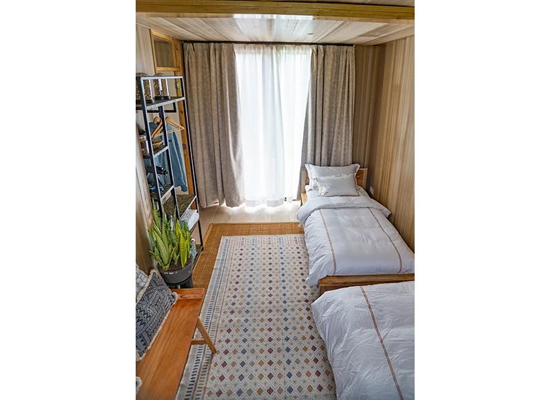 two-bedroom-deluxe-inside-view-7