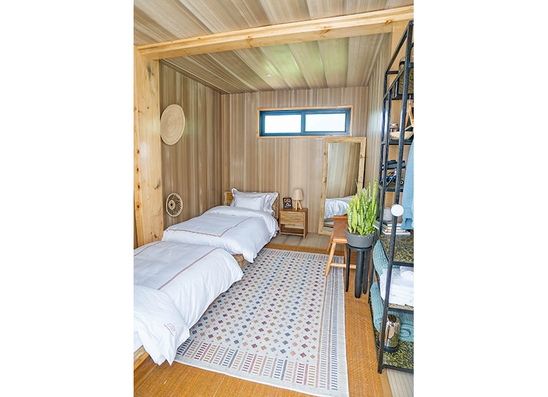 two-bedroom-deluxe-inside-view
